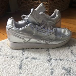Metallic Silver Classic Reebok 8.5